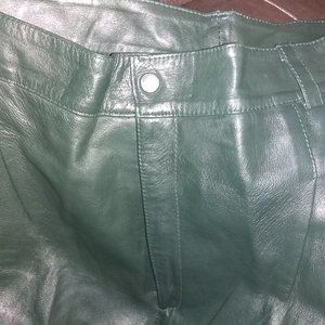 Genuine Leather pants size 34.. deep 💚💚 green..